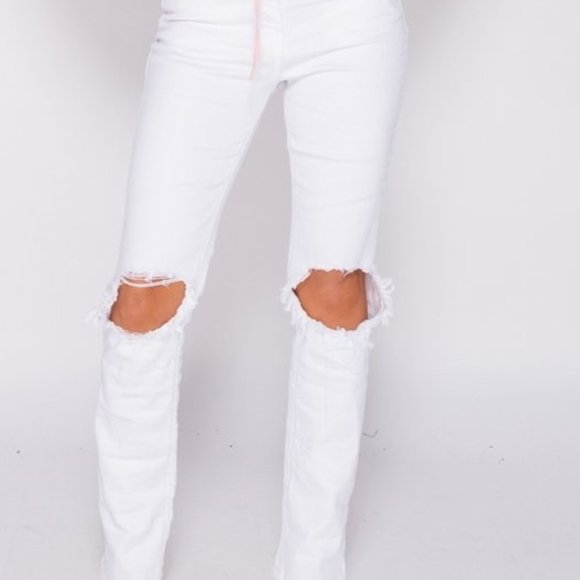 Sale🎉White Distressed Straight Leg Jeans - Picture 3 of 6